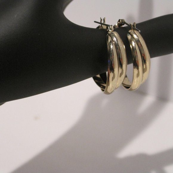 Gold Toned Earrings Crisscross Twist Latch Back Hoops For Pierced Ears - Picture 3 of 13